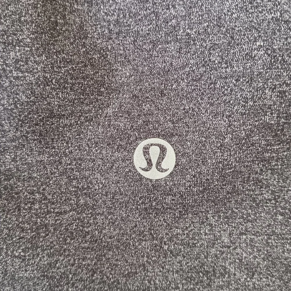 lululemon Women's Heathered Black Wunder Under Crop (High-Rise) Size 4
